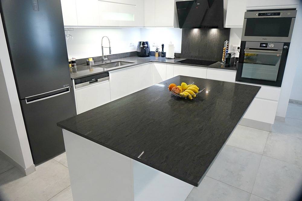 Aménagement intérieur en pierre à Saint-Denis